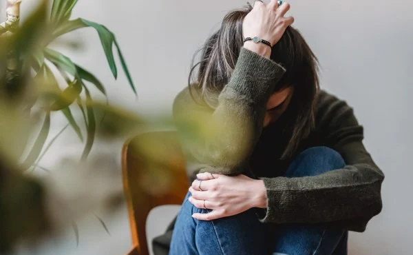 Buồn Phiền Làm Người Ta Lớn Lên Trong Sự Thánh Thiện