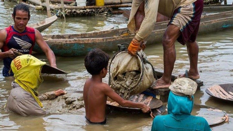 ĐTC Phanxicô: Nạn lao động trẻ em cướp đi tương lai của các em và của chính nhân loại