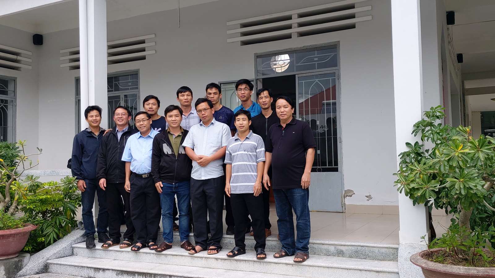 ĐỒNG HÀNH KHẤN TẠM - ĐỢT 1