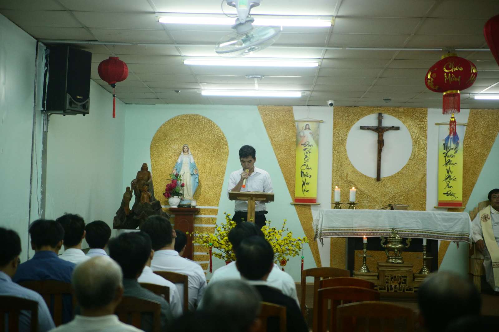 THÁNH LỄ TẤT NIÊN TẠI CỘNG ĐOÀN LA SAN ĐỨC MINH