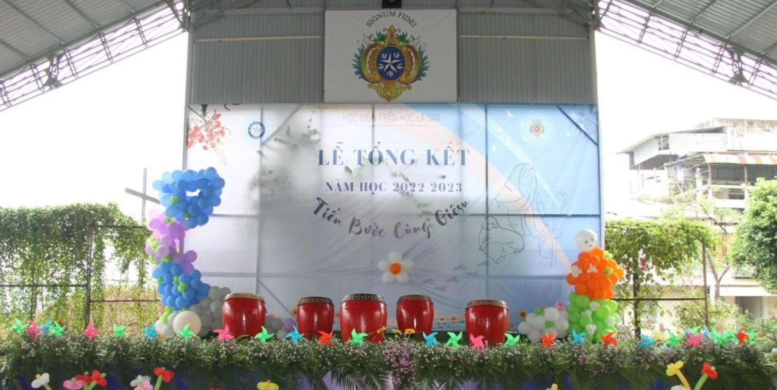 BẾ GIẢNG HỌC VIỆN LA SAN NĂM HỌC 2022- 2023