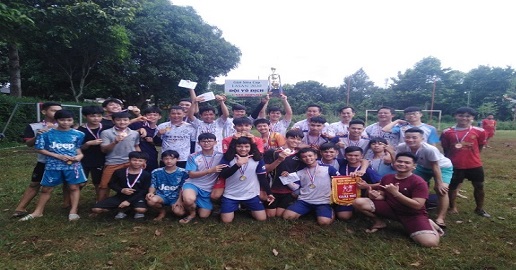 La San Minh Tâm "Tìm Về Tuổi Thơ Bị Quên Lãng"