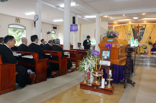 THÁNH LỄ AN TÁNG SƯ HUYNH FRANCOIS TRẦN VĂN ÁNH