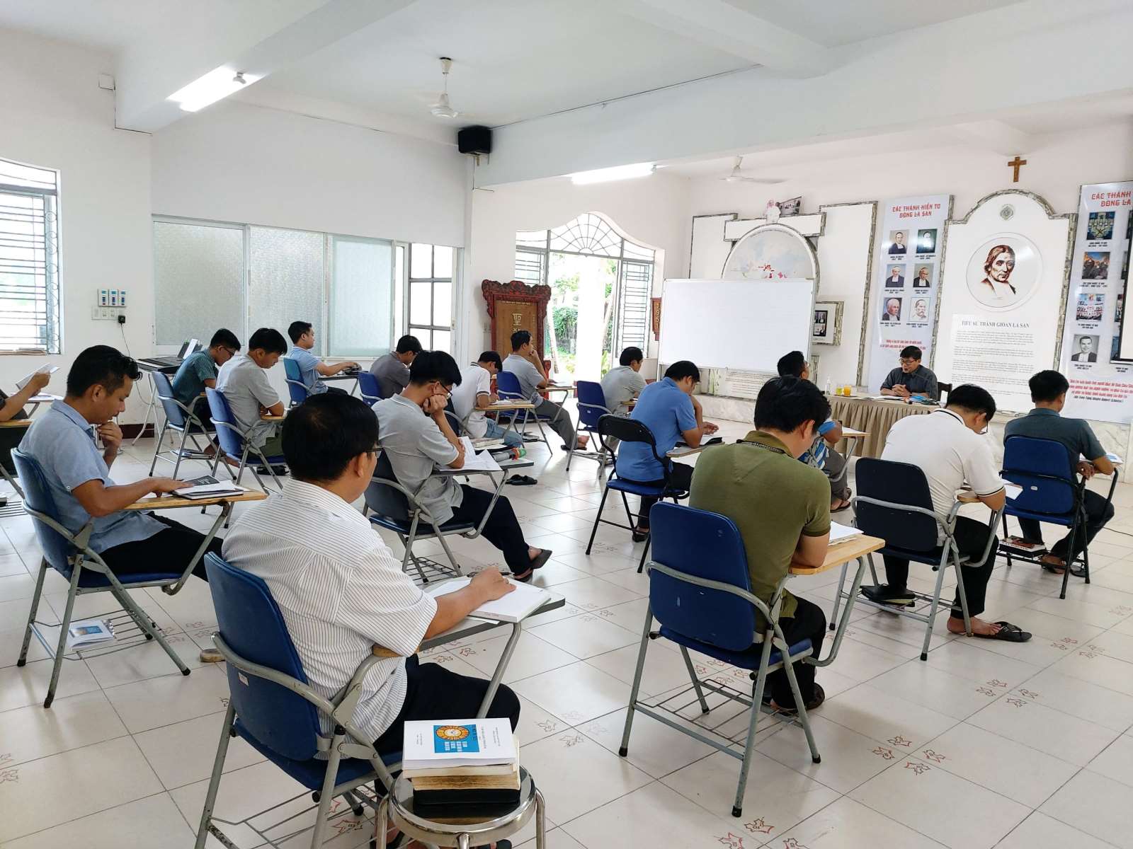 TỈNH DÒNG LA SAN TĨNH TÂM NĂM LẦN THỨ NHẤT