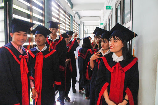ĐỜI SỐNG HỌC ĐƯỜNG – NHỮNG THÁCH ĐỐ VÀ CƠ HỘI CHO ĐỨC TIN CỦA SINH VIÊN CÔNG GIÁO NGÀY NAY